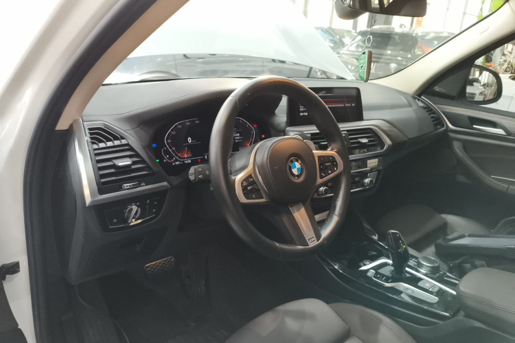 宝马X3 2021款 改款 xDrive28i 豪华套装中控内饰12
