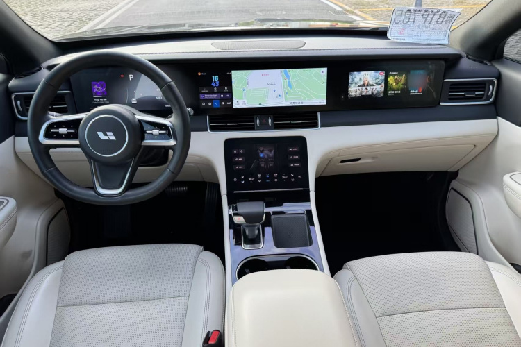 理想汽车 理想ONE 2021款 增程6座版中控内饰12