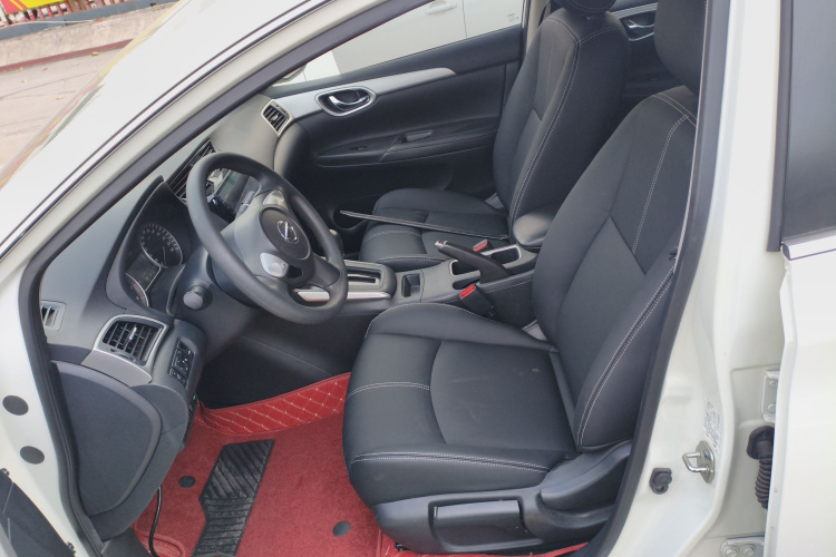 日产 轩逸 2024款 经典 1.6XE CVT舒适版中控内饰19