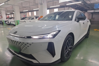 长安UNI-V 智电iDD 2024款 蓝鲸智电iDD 136km 智酷型