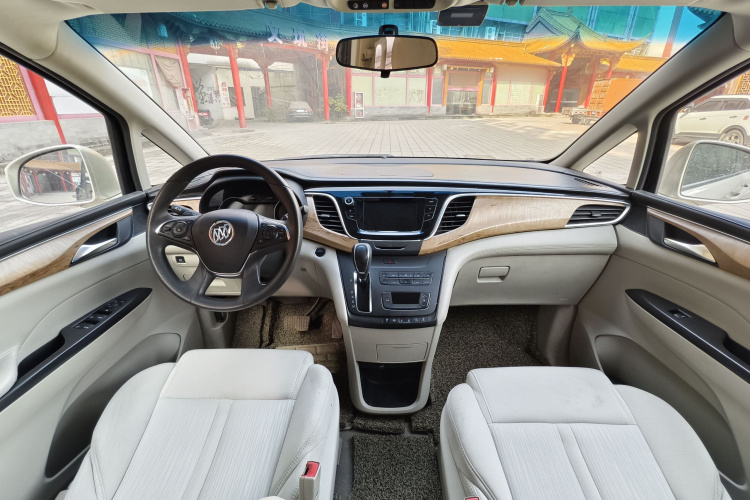 别克GL8 2017款 ES 28T 舒适型 国V中控内饰7003