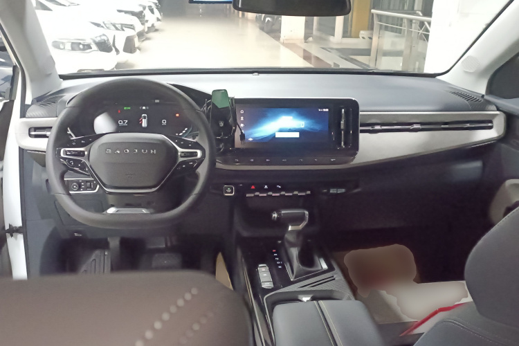 宝骏RM-5 2019款 1.5T CVT 24小时在线豪华型 6座中控内饰12