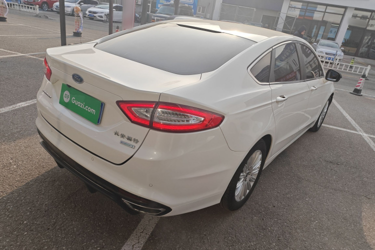 福特 蒙迪欧 2013款 2.0L GTDi200时尚型车身外观7