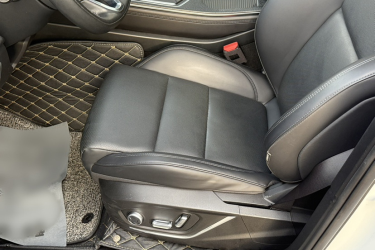 领克01 2021款 2.0TD 两驱型Pro中控内饰7005