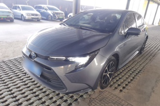 丰田 雷凌 2023款 智能电混双擎 1.8L 领先版