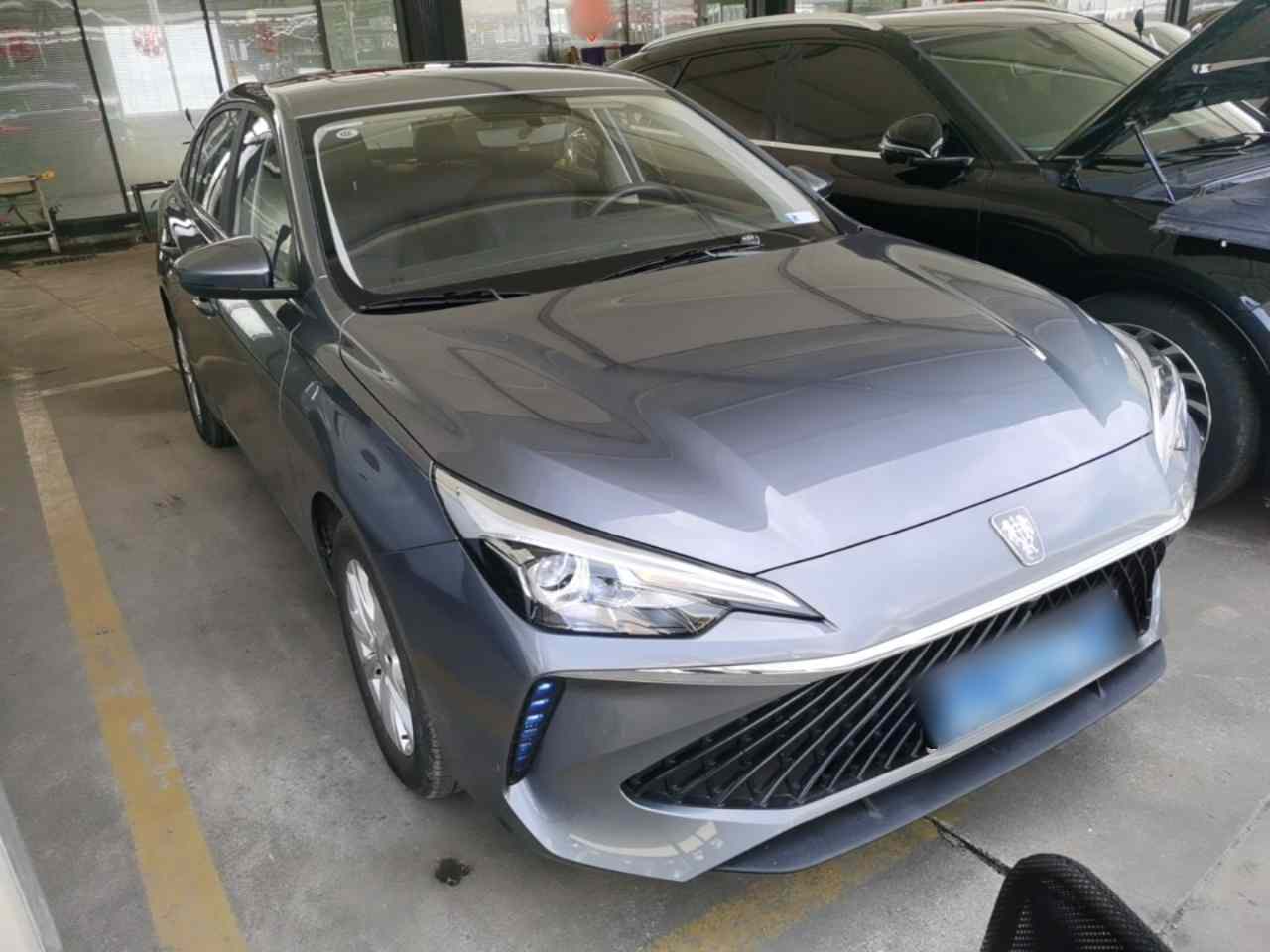 荣威i5 2023款 1.5L CVT豪华版(5)