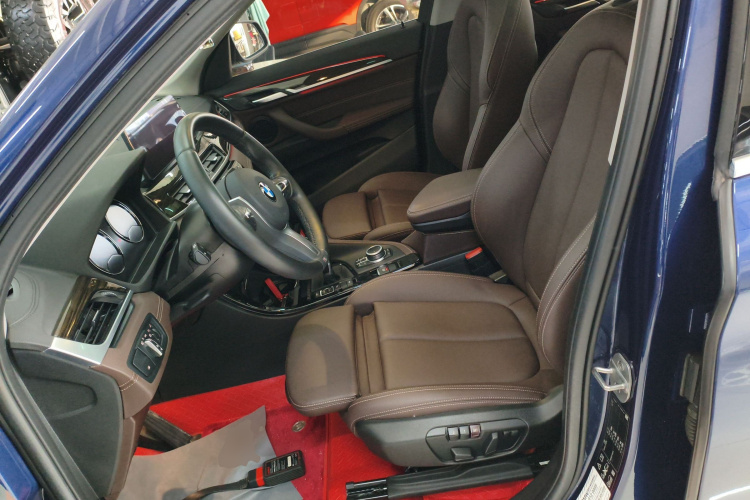 宝马X1 2020款 xDrive25Li 尊享型局部细节19