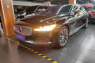 沃尔沃S90 2023款 B5 智逸豪华版