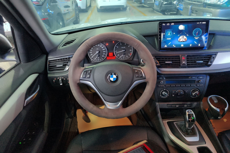 宝马X1 2014款 sDrive18i 时尚型局部细节13