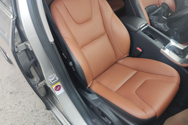 沃尔沃S60 2016款 S60L T4 智远版局部细节41