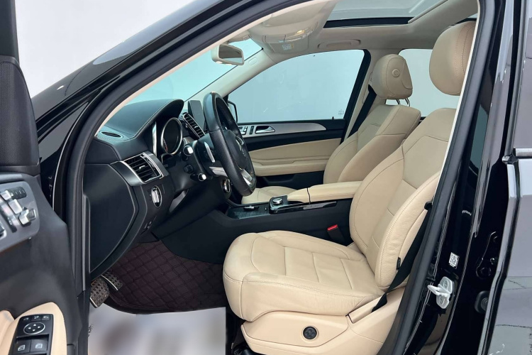 奔驰GLE AMG 2017款 AMG GLE 43 4MATIC中控内饰7005