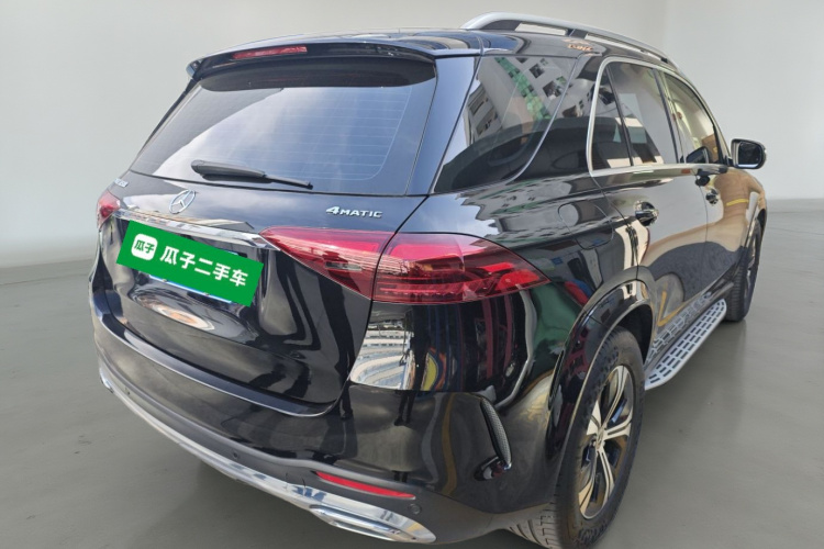 奔驰GLE 2024款 GLE 350 4MATIC 动感型车身外观7