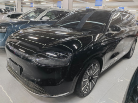 鸿蒙智行 问界M9 2025款 纯电 Ultra版 100kWh 5座版