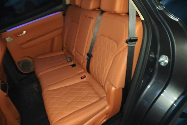 蓝电E5 PLUS 2026款 165km 长续航先享版Ultra 7座中控内饰21