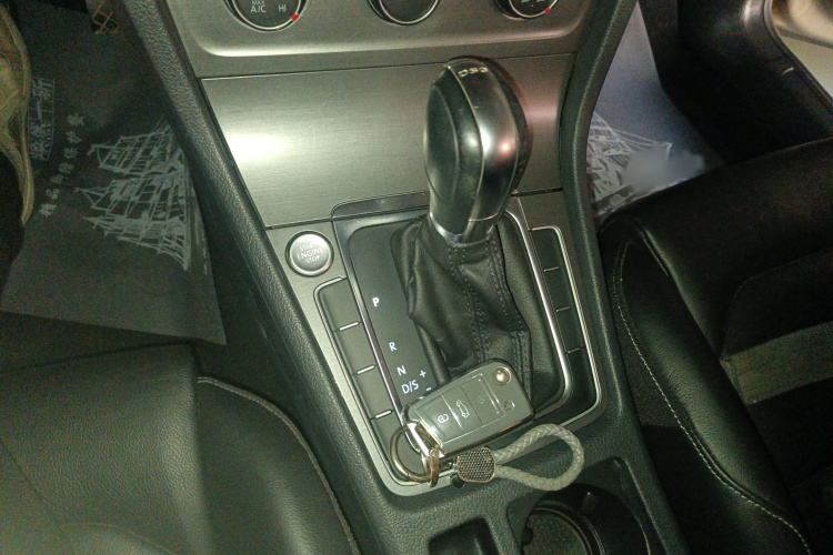 大众 高尔夫 2016款 230TSI 自动豪华型局部细节18