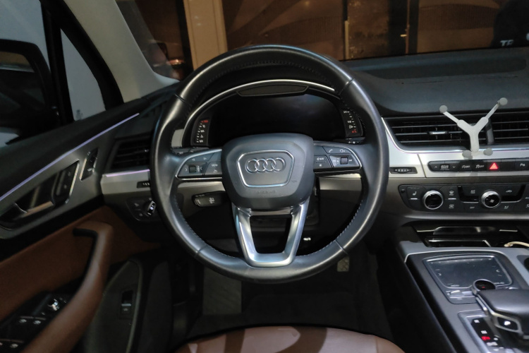 奥迪Q7 2016款 40 TFSI S line运动型中控内饰13