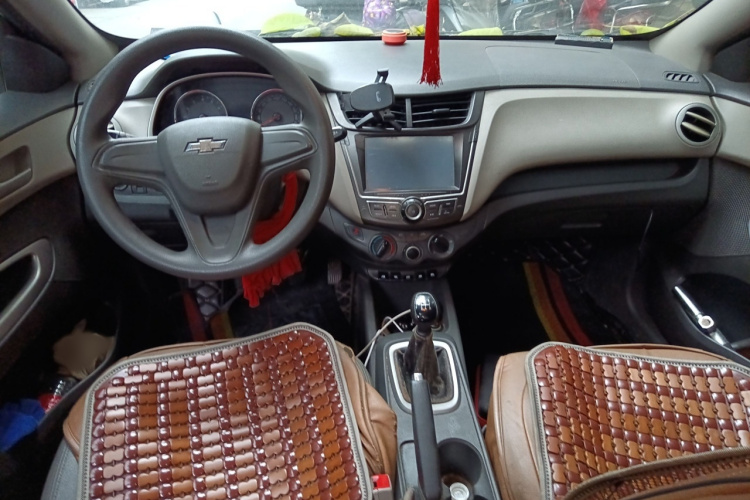 雪佛兰 2016款 赛欧3 1.3L 手动舒适天窗版中控内饰7002