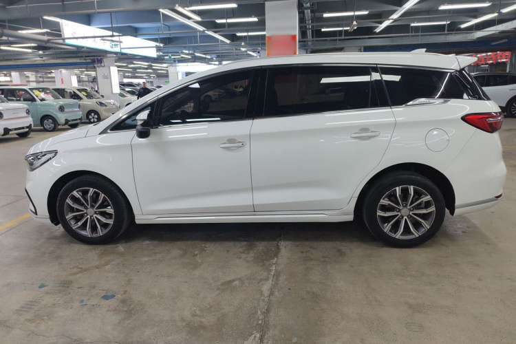 比亚迪 宋MAX 2021款 升级版 1.5T 自动豪华型 7座车身外观4