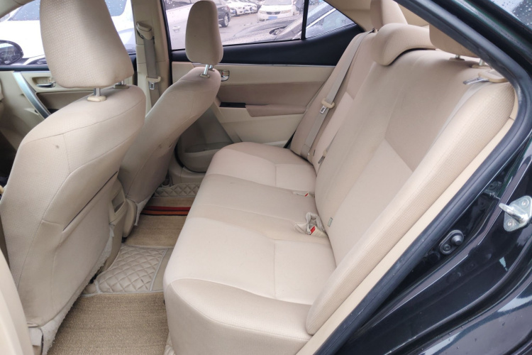 丰田 卡罗拉 2014款 1.6L 手动GL中控内饰7004