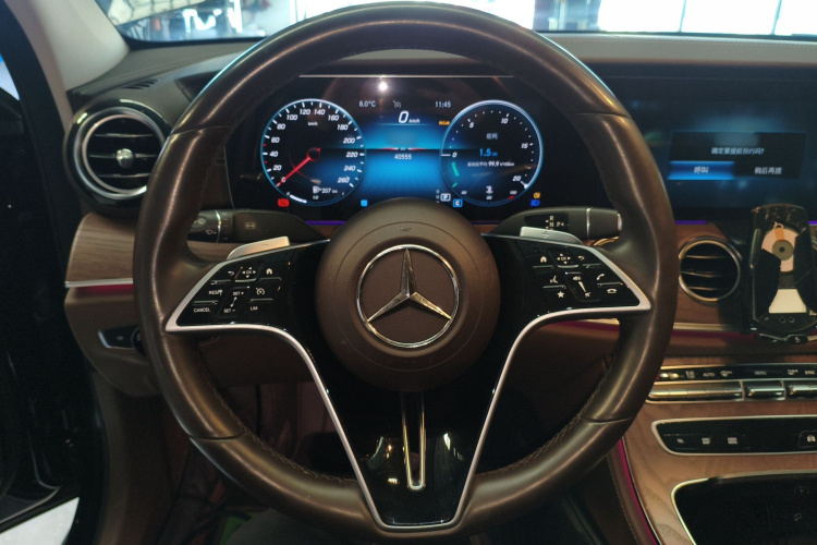 奔驰E级 2023款 改款 E 260 L局部细节13