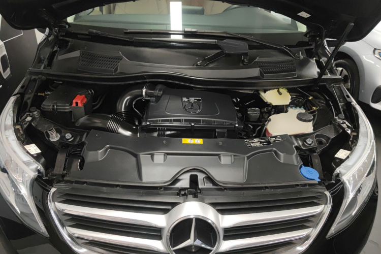 奔驰V级 2016款 V 260 领航版局部细节24