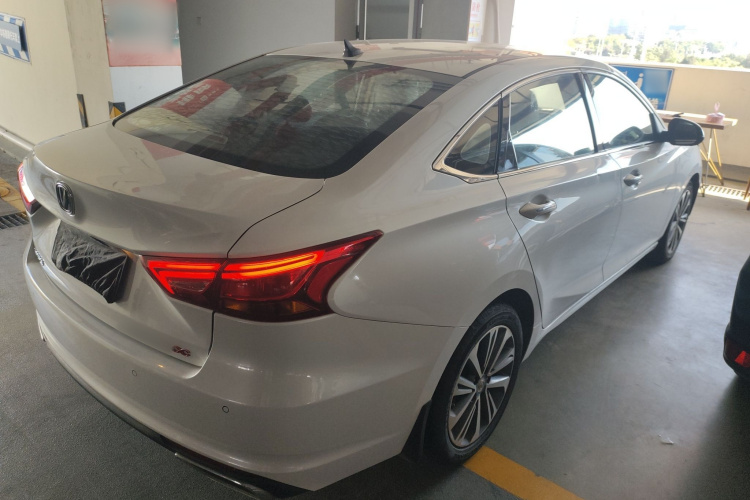 长安 锐程CC 2020款 1.5T 自动潮锐型车身外观7