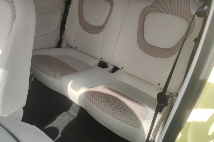 五菱汽车 宏光MINIEV 2024款 第三代 215km 青春版中控内饰21