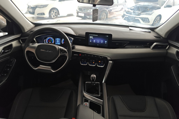 北京汽车 北京X3 2021款 1.5T 手动荣耀版中控内饰12