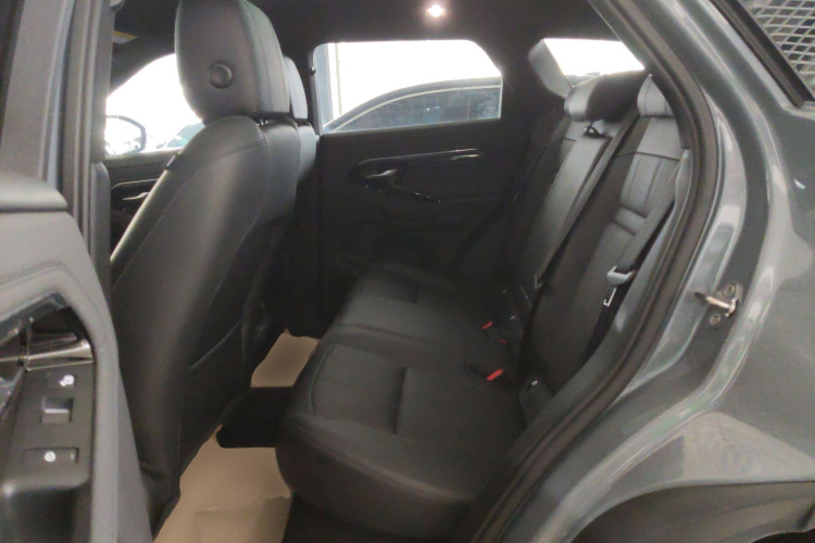 路虎 揽胜极光 2020款 249PS R-DYNAMIC SE 运动科技版中控内饰21