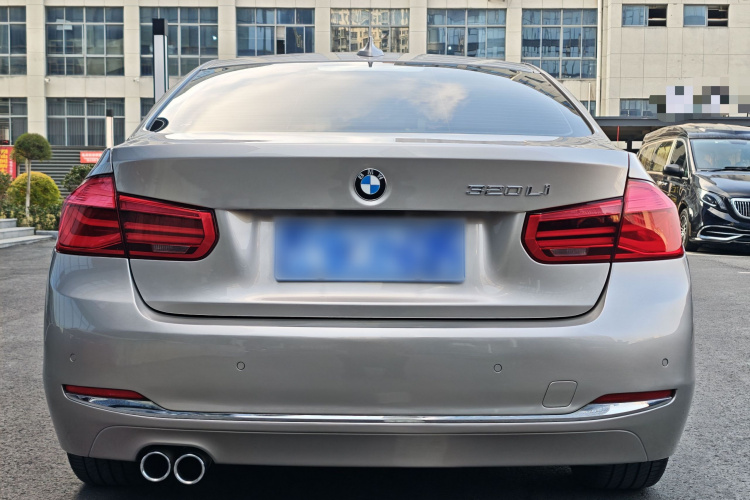 宝马3系 2017款 320Li 时尚型车身外观6010