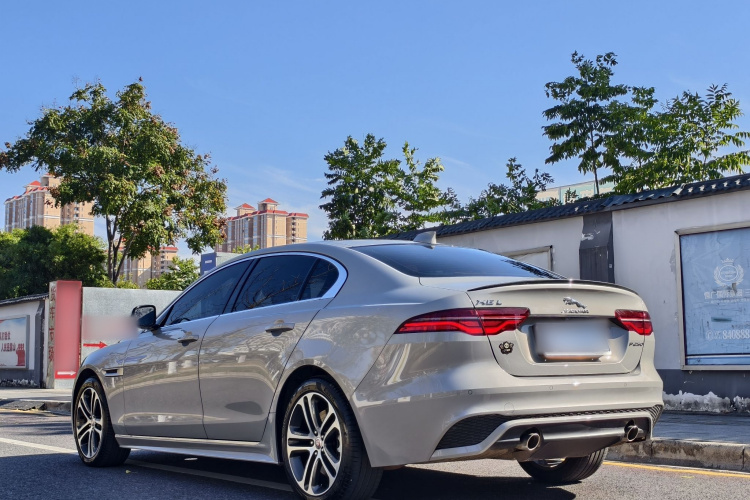 捷豹XEL 2024款 2.0T 250PS R-DYNAMIC S进取运动版车身外观6004