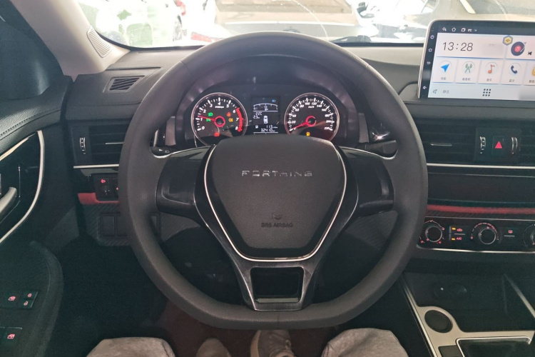 东风风行 风行T5 2022款 盛世款 1.6L 手动筑梦版五座局部细节13