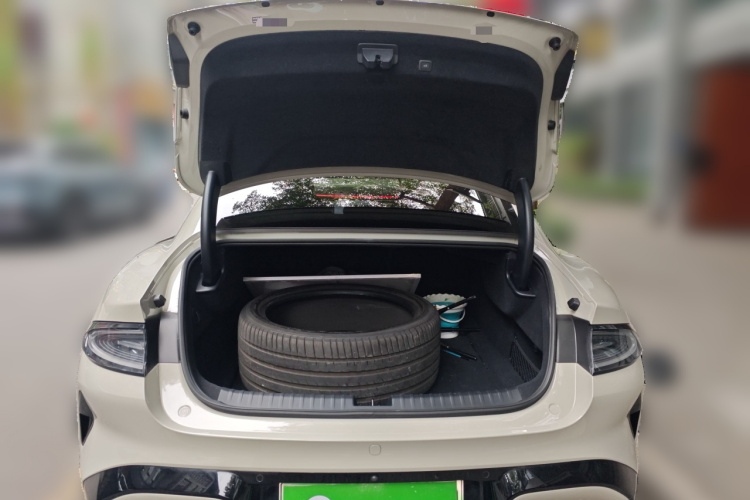 小米汽车 小米SU7 2024款 后驱超长续航高阶智驾Pro版中控内饰23