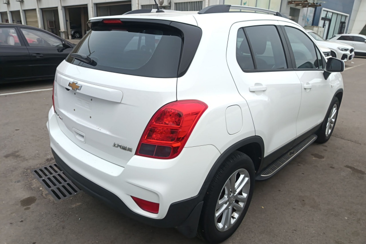 雪佛兰 创酷 2017款 1.4T 自动两驱舒适型车身外观7