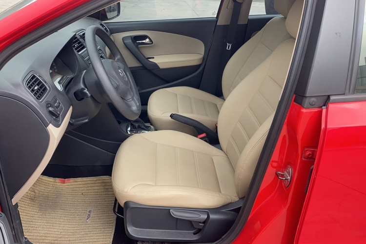 大众 Polo 2013款 1.6L 自动舒适版局部细节19