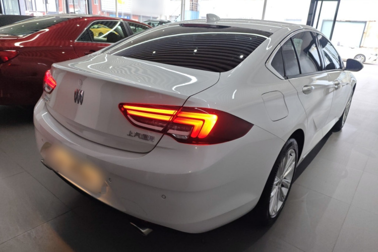 别克 君威 2024款 28T 纵享版车身外观6005