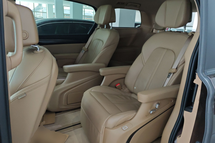 别克GL8 2020款 ES陆尊 653T 豪华型中控内饰21