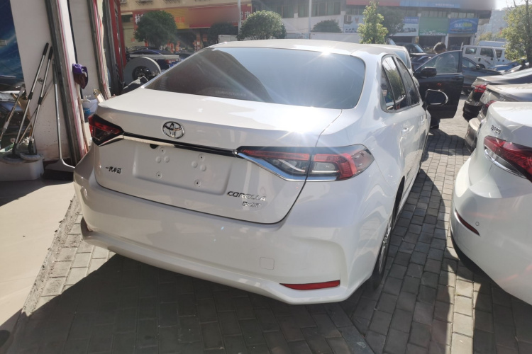 丰田 卡罗拉 2019款 1.2T S-CVT GL先锋版车身外观7