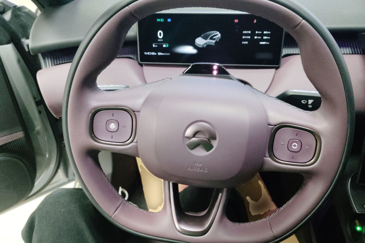 蔚来ET5T 2023款 75kWh Touring中控内饰13