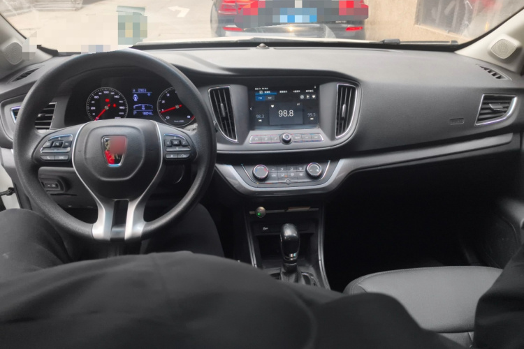 荣威360 2018款 PLUS 1.5L 自动尊享版中控内饰7002