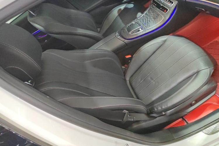 奔驰E级(进口) 2023款 E 260 时尚型运动版局部细节41