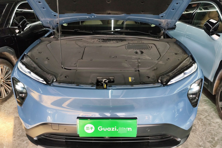 蔚来ES7 2022款 100kWh 首发版机舱底盘24