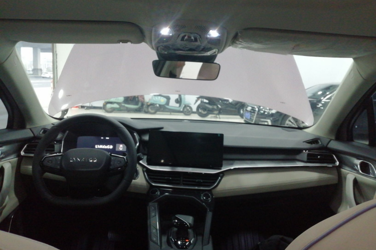 领克06 2023款 Remix 1.5T Shero中控内饰7002