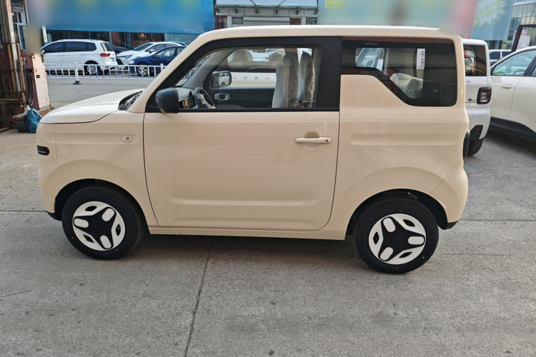 吉利银河 熊猫 2025款 210km 元气熊车身外观6003