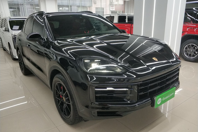保时捷 2024款 Cayenne 3.0T车身外观3