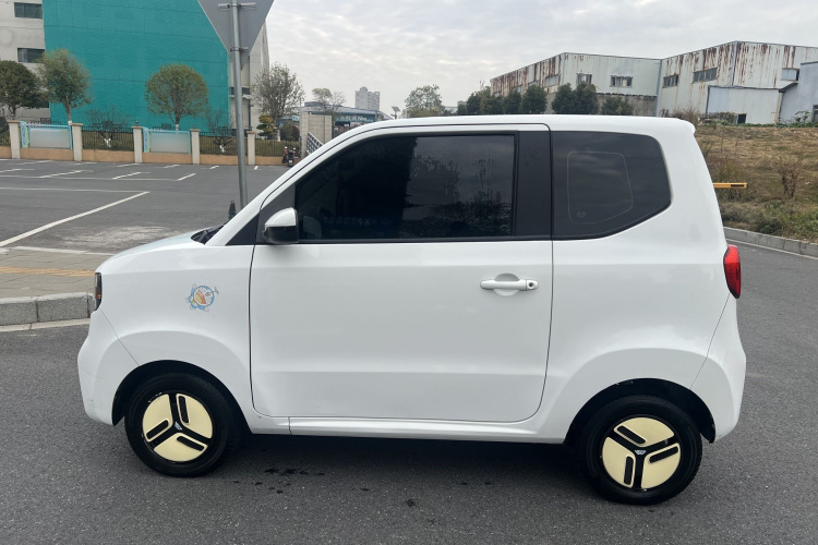 凌宝汽车 凌宝uni 2022款 超甜版车身外观6004