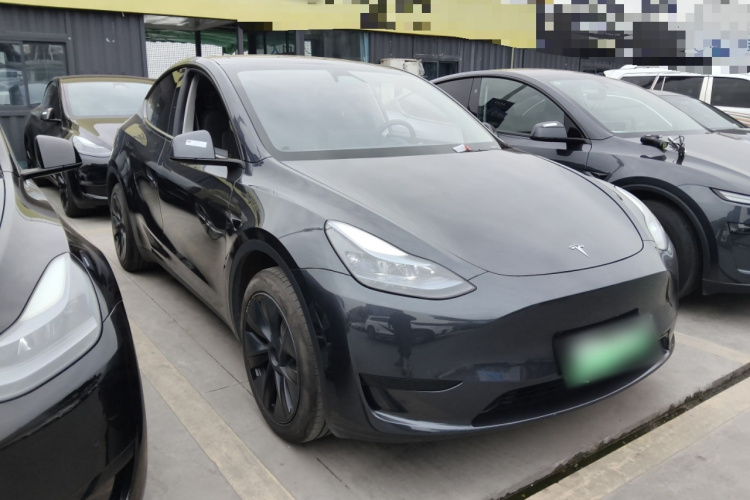 特斯拉 Model Y 2024款 后轮驱动版车身外观6002