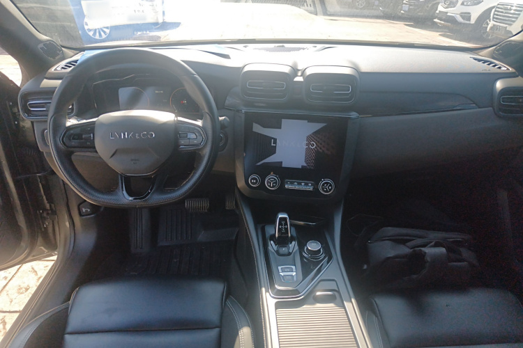 领克03 2022款 2.0TD DCT劲Plus中控内饰12