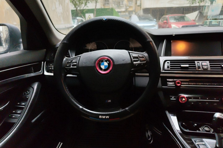 宝马5系 2013款 525Li 领先型局部细节13