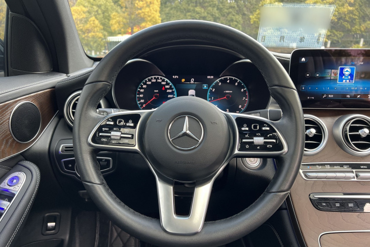 奔驰GLC 2020款 GLC 260 L 4MATIC 豪华型中控内饰7005